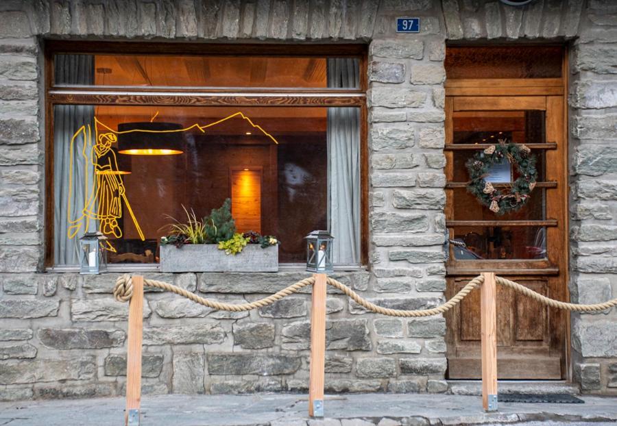 Готель La Bergere Ayer Екстер'єр фото
